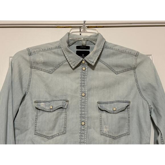 American Eagle Slim Fit Light Chambray Button-Up Shirt, Size M - Picture 4 of 8